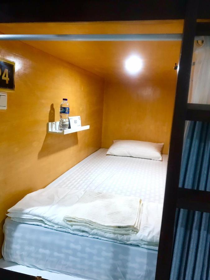 Bu Sepuh GuestHouse Sangkanurip Extérieur photo